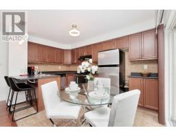 77 Manhattan Circle, Cambridge, ON N3C0C4 Photo 8