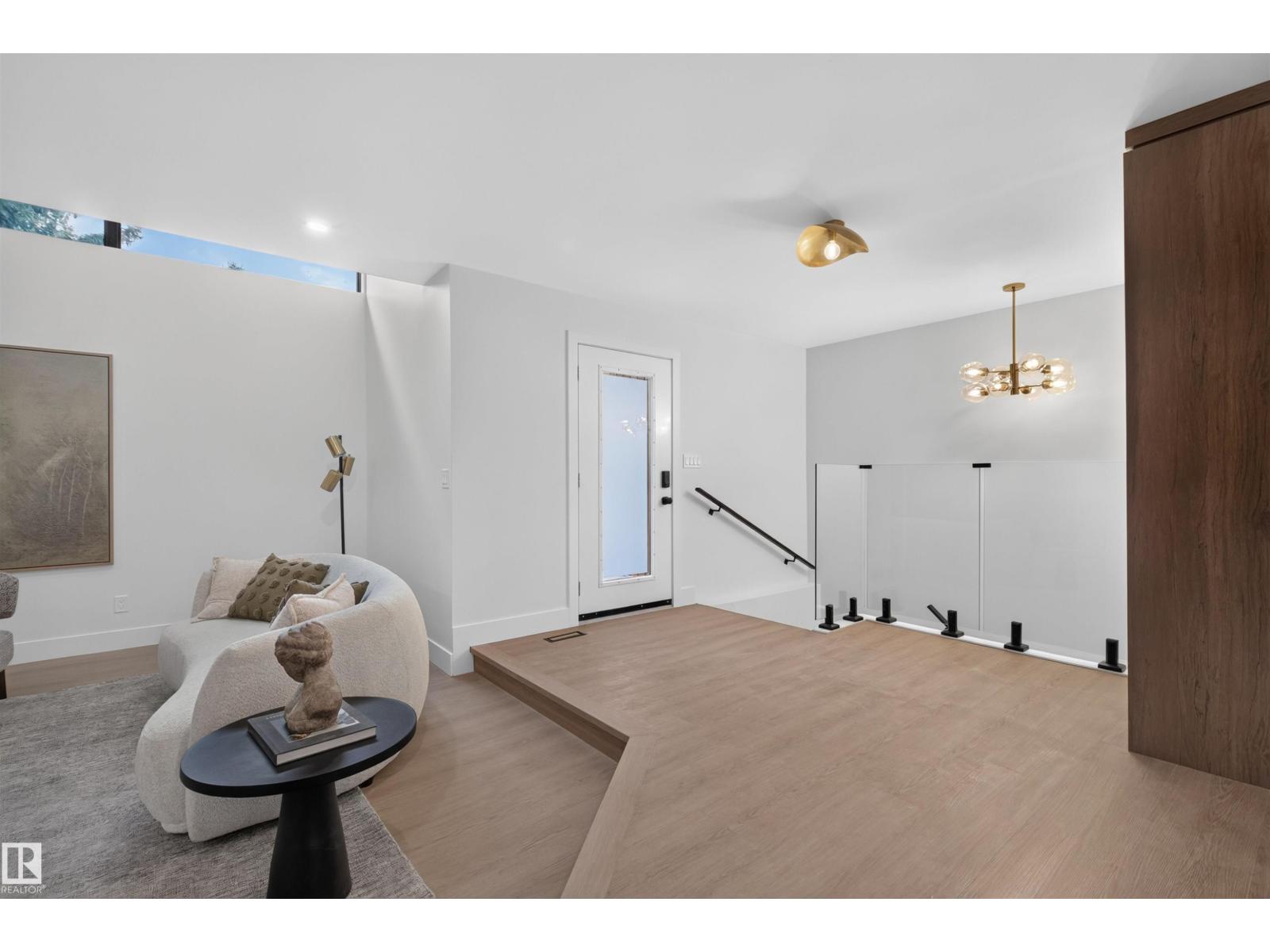 135 WALKER RD NW, Edmonton — photo 4