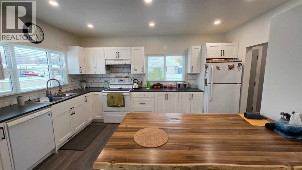 112 2 Avenue NE, Milk River — photo 14