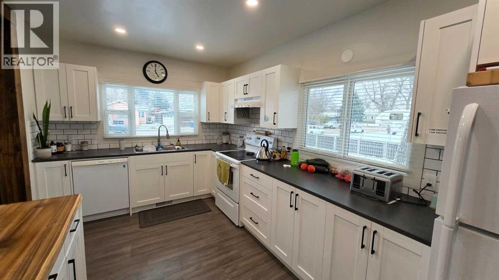 112 2 Avenue NE, Milk River — photo 7