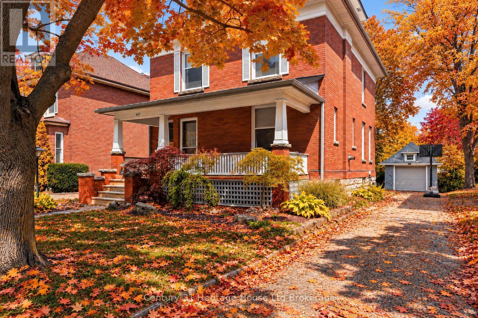457 Buller Street, photo 1 of 50