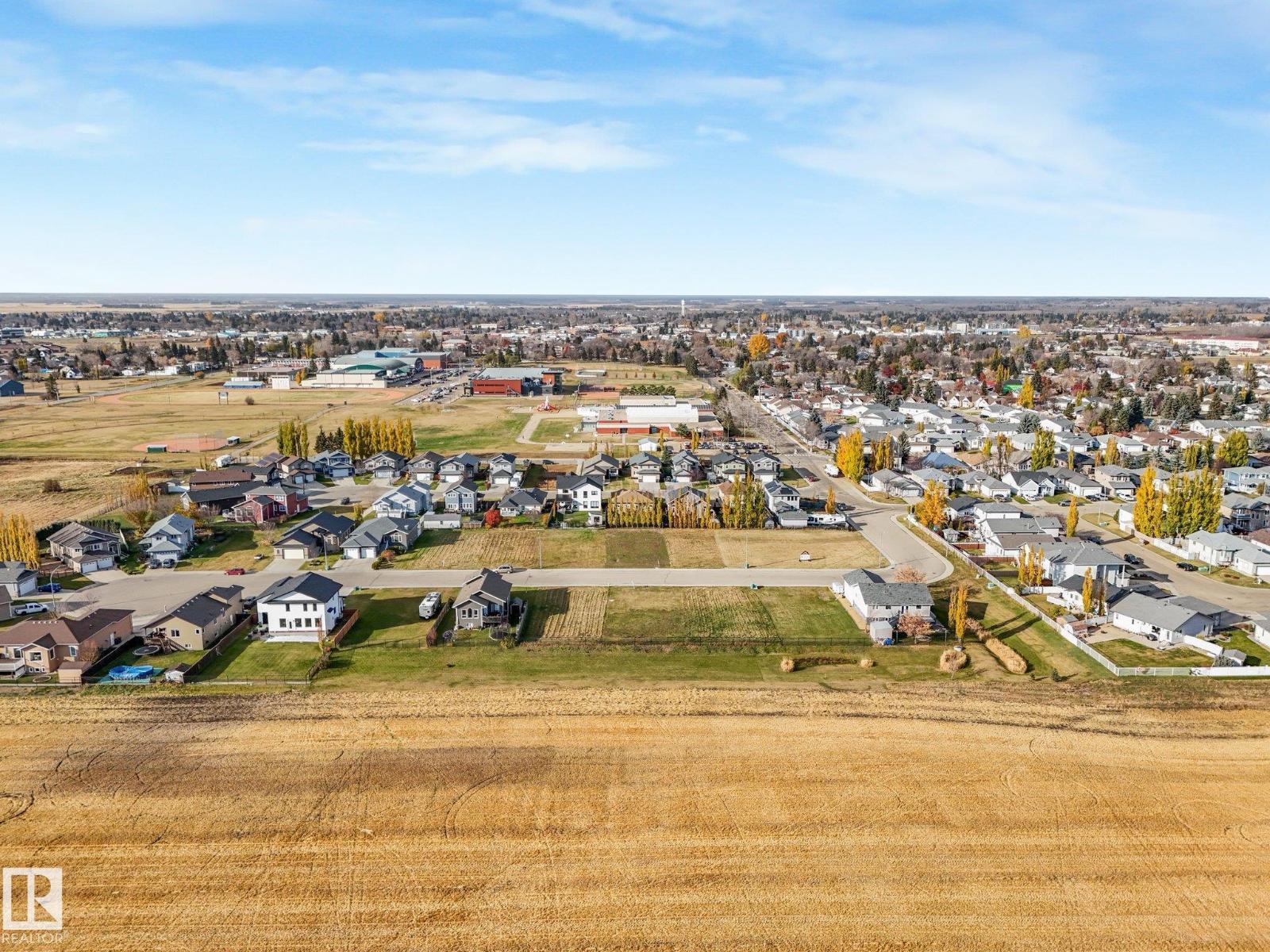 4 MONTEREY ES, Wetaskiwin — photo 3
