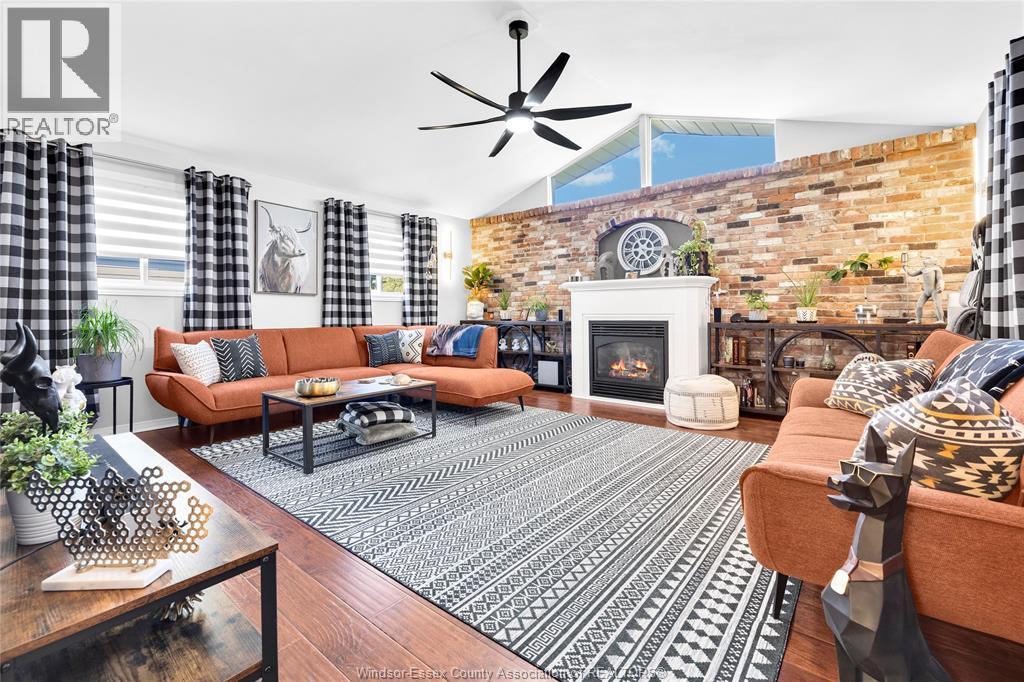 1876 OLIVE ROAD - 17