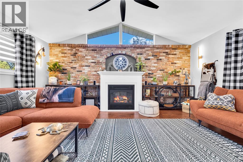 1876 OLIVE ROAD - 18