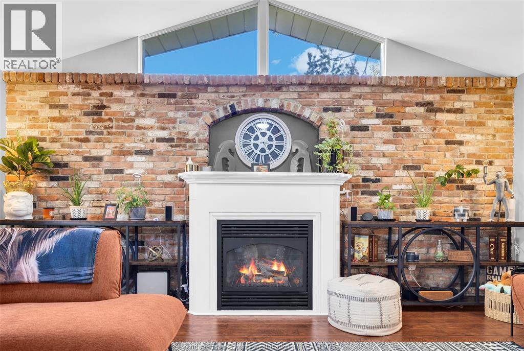 1876 OLIVE ROAD - 19