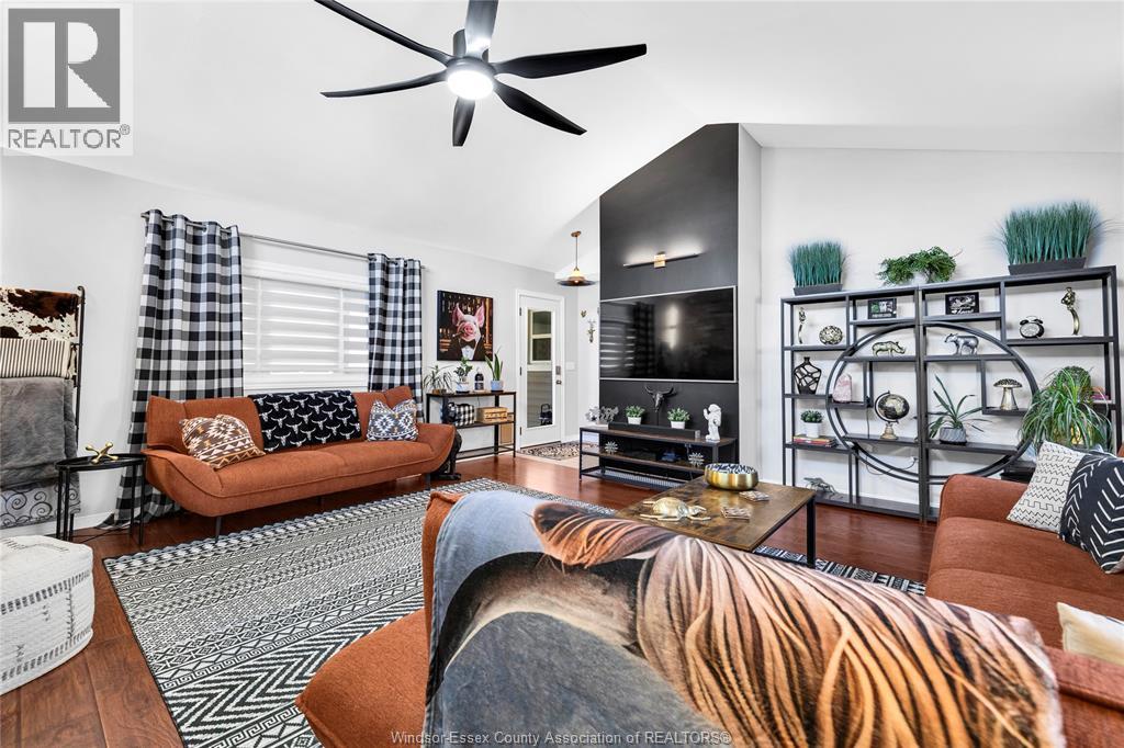 1876 OLIVE ROAD - 21
