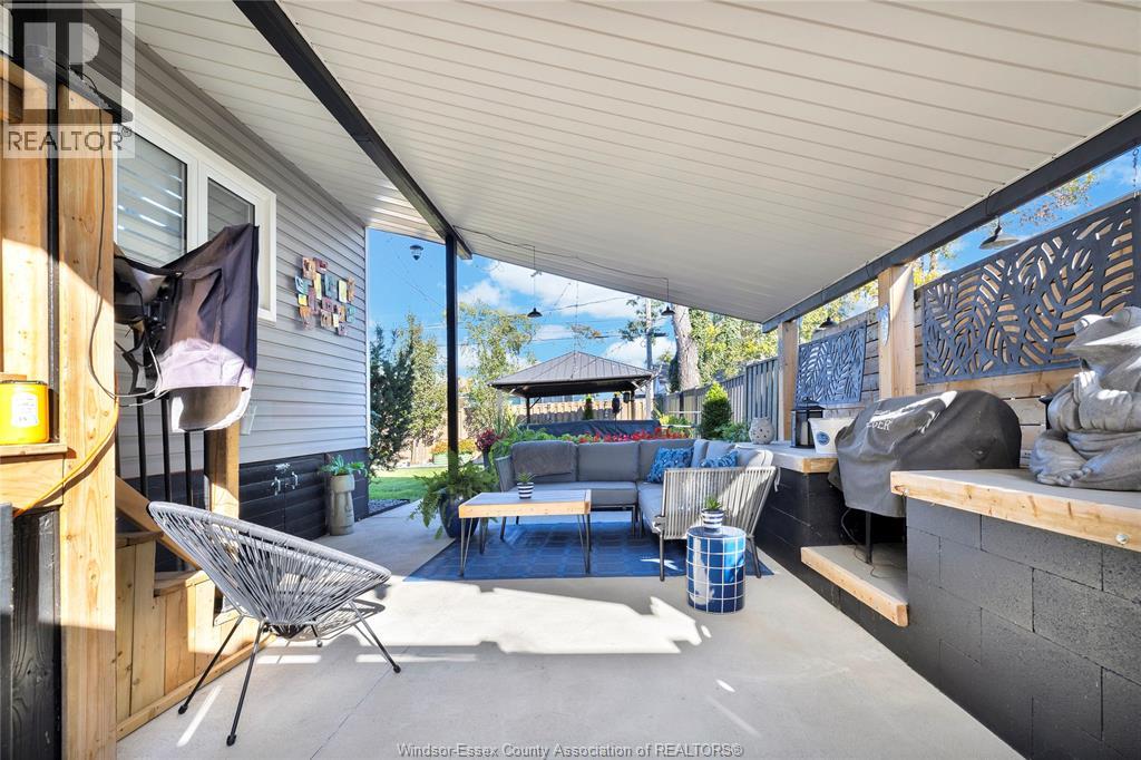 1876 OLIVE ROAD - 33