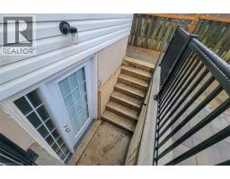 Eat in kitchen - 1654 Upper Wellington Street Unit# Lower Level, Hamilton, ON L9B2C2 Photo 7