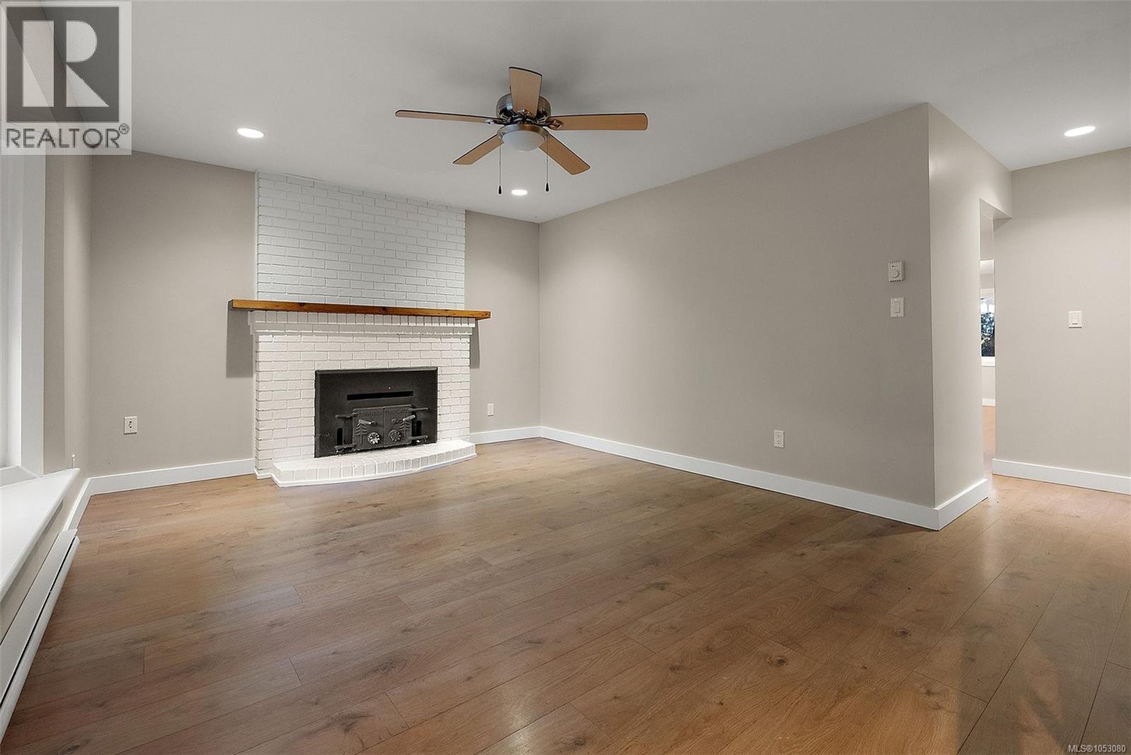  2454 Sooke Road, Colwood