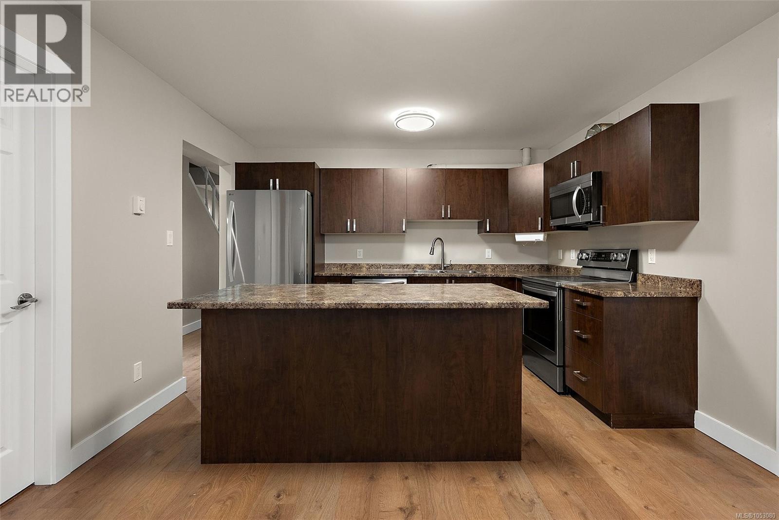  2454 Sooke Road, Colwood