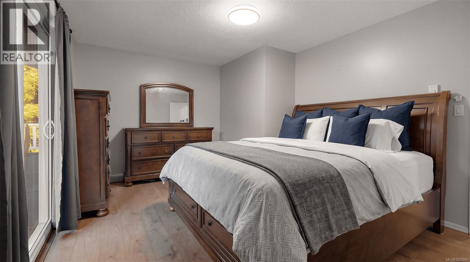  2454 Sooke Road, Colwood