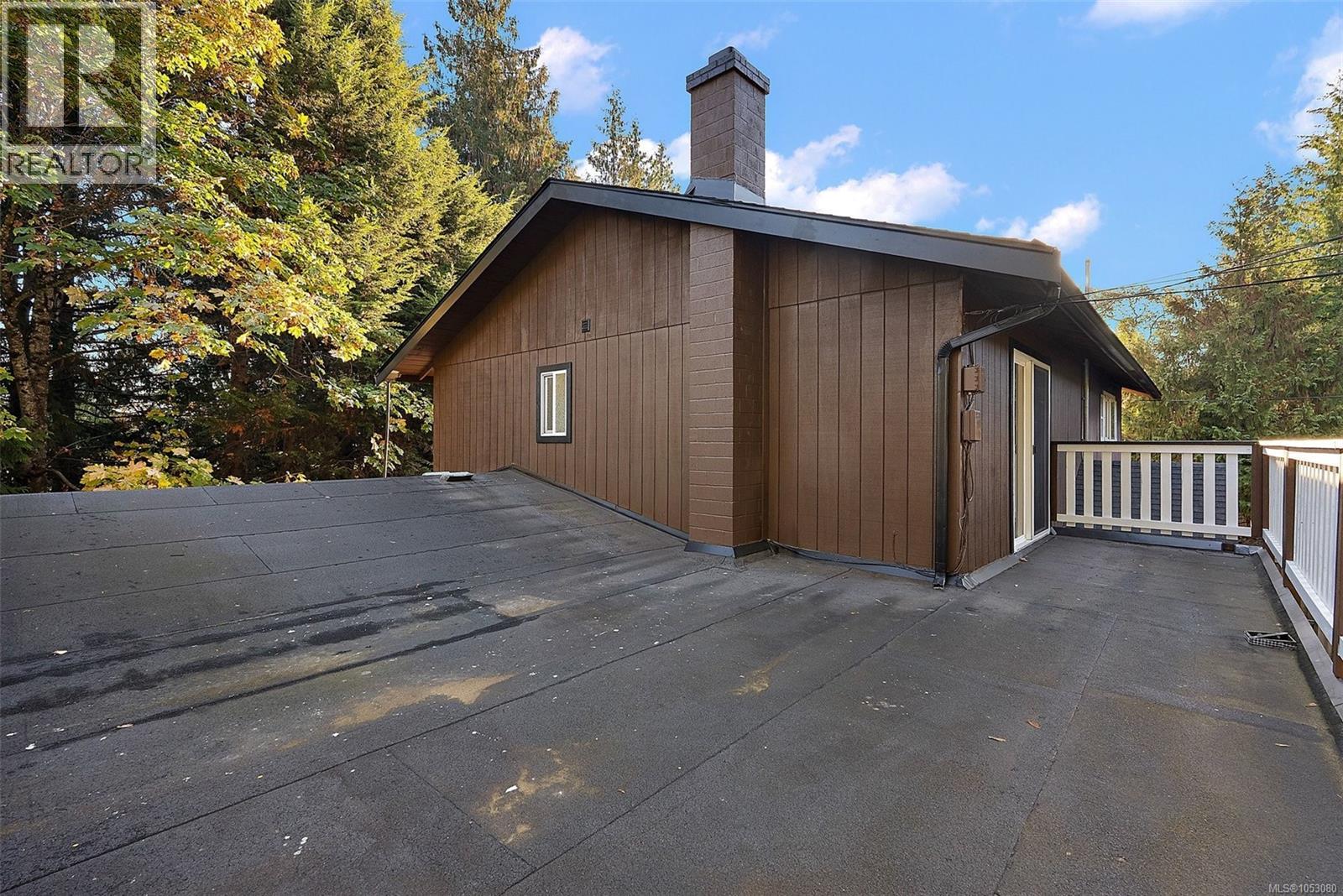  2454 Sooke Road, Colwood