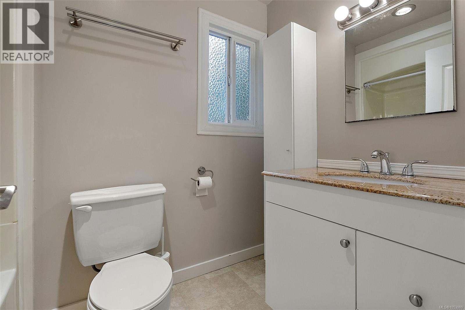  2454 Sooke Road, Colwood