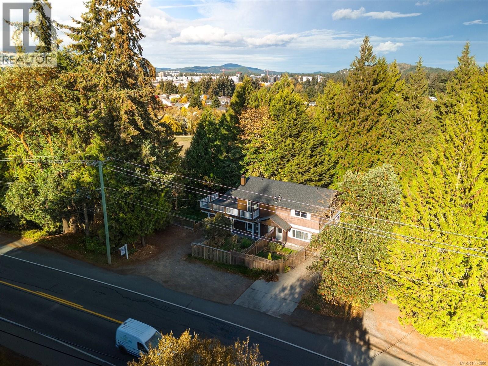  2454 Sooke Road, Colwood