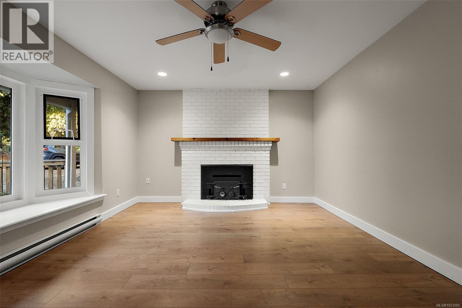  2454 Sooke Road, Colwood