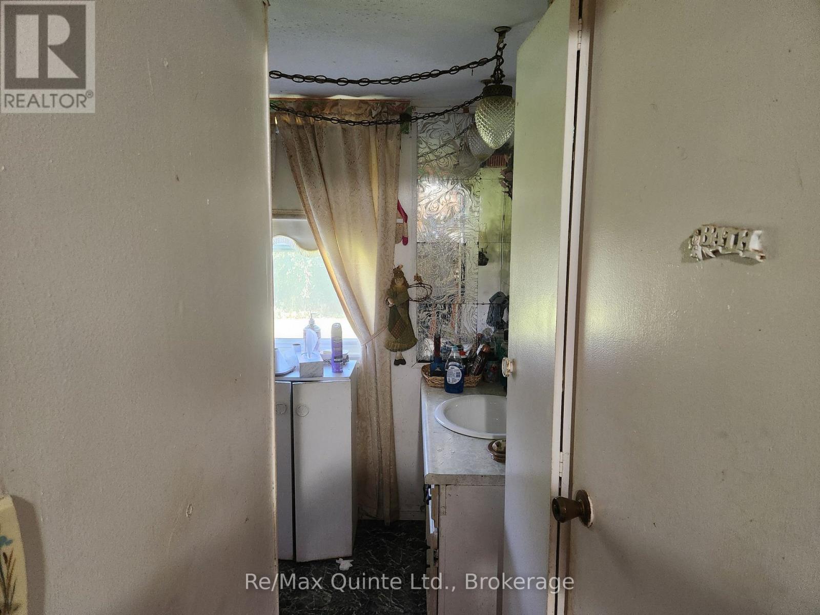 182 SMOKES POINT ROAD, Prince Edward County (Ameliasburgh) — photo 12