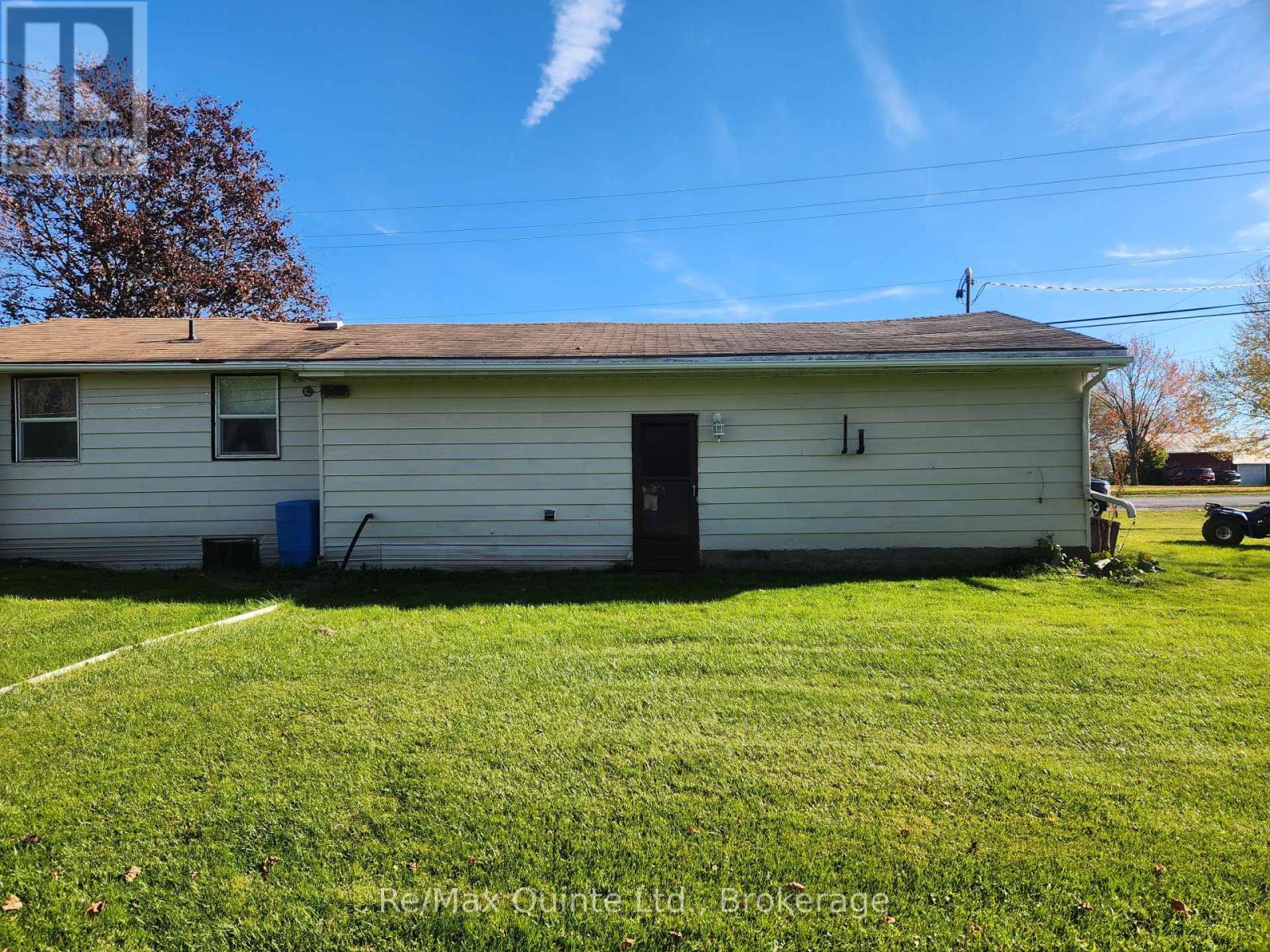 182 SMOKES POINT ROAD, Prince Edward County (Ameliasburgh) — photo 4