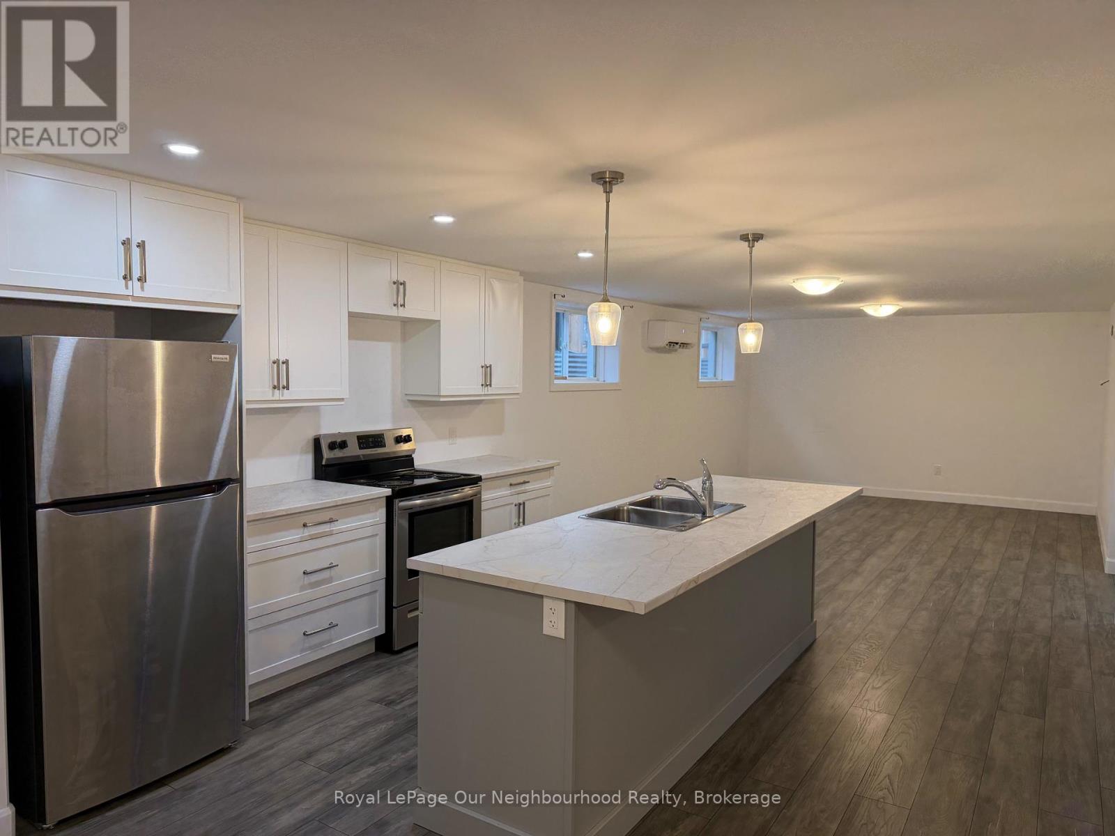 66 HASTINGS PARK DRIVE, Belleville (Belleville Ward) — photo 4