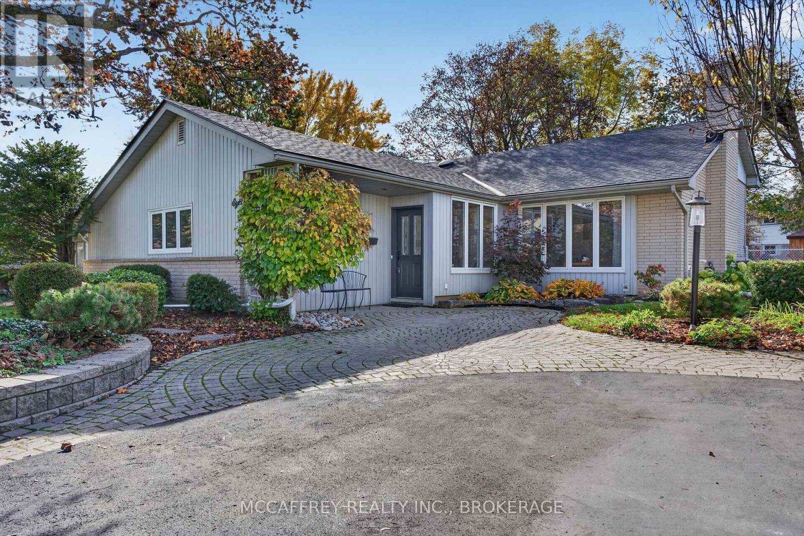 8 KELLER DRIVE, Belleville (Belleville Ward) — photo 2