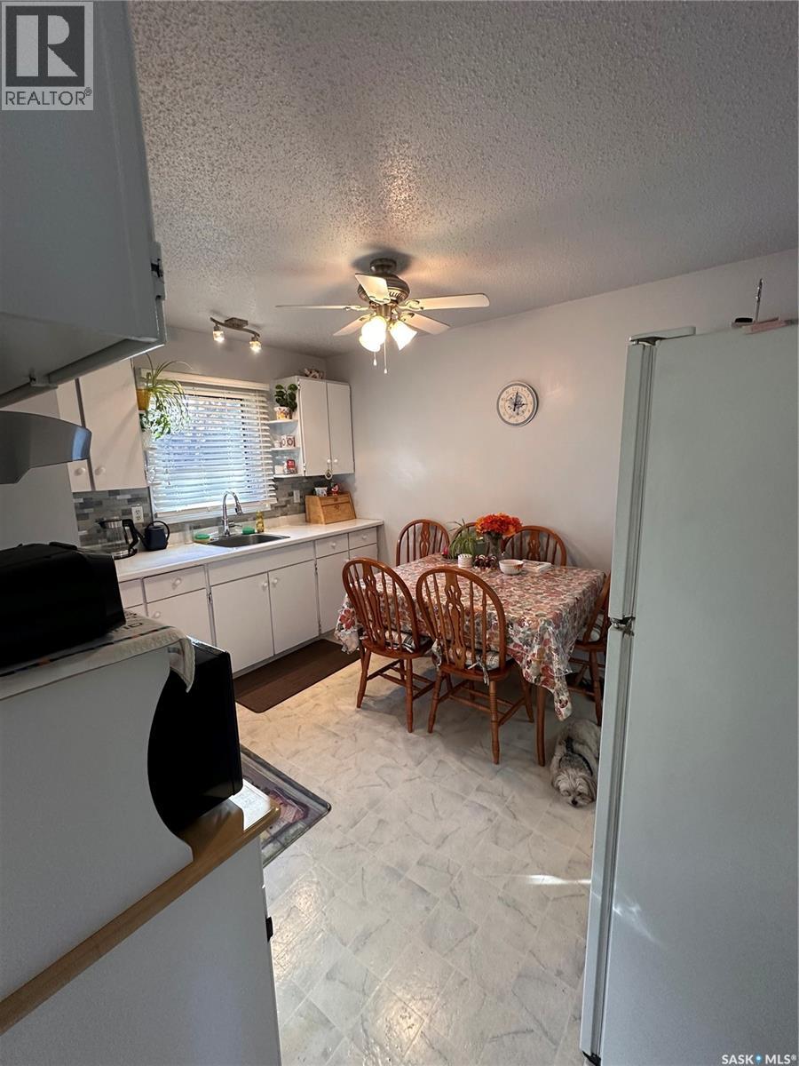 1131 MACKLEM DRIVE, Saskatoon Saskatchewan — photo 8