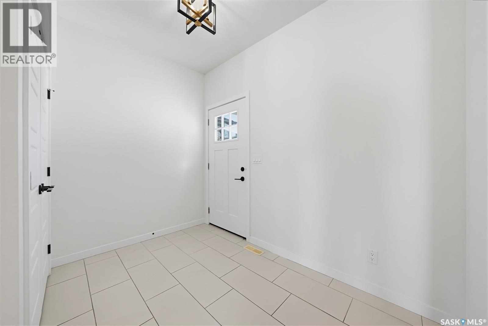 616 McFaull CRESCENT, Saskatoon — photo 5