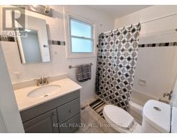 10 Agincourt Gardens, London South, ON N5Z4E3 Photo 6