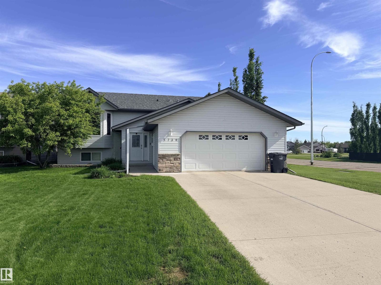 5734 47 AV, St. Paul Town