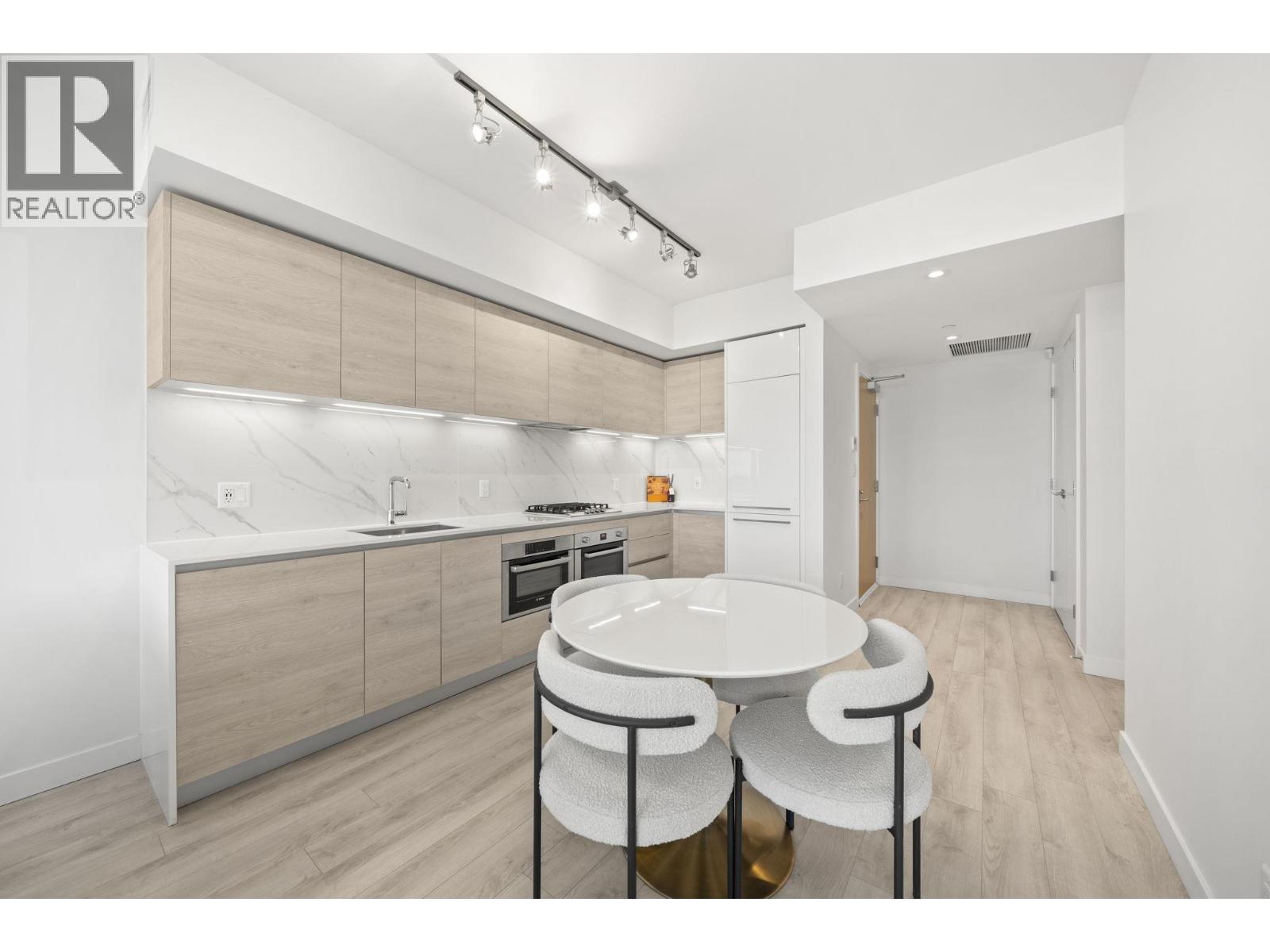 3601 2085 Skyline Court, Burnaby — photo 17