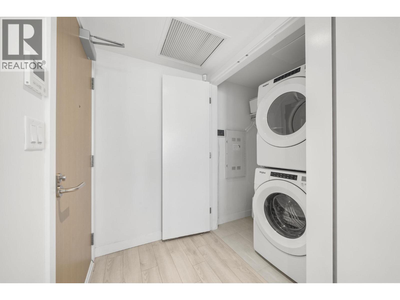 3601 2085 Skyline Court, Burnaby — photo 20