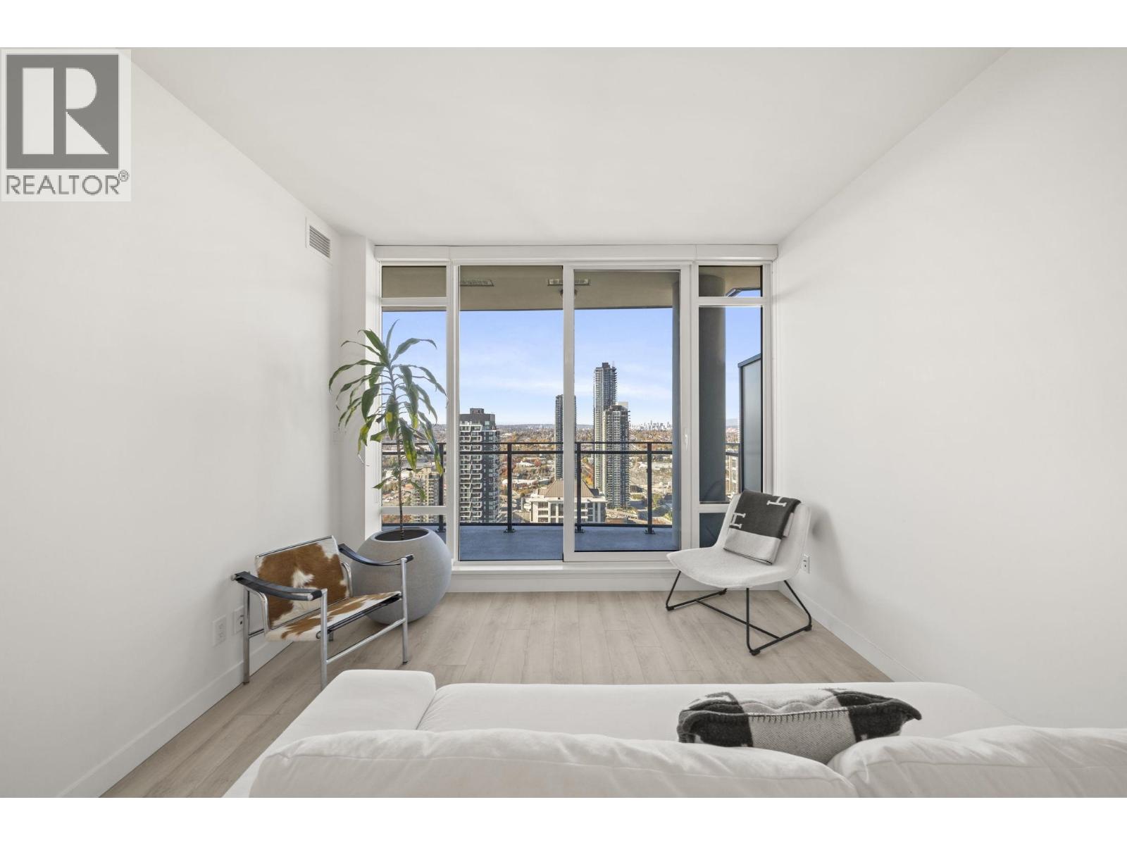 3601 2085 Skyline Court, Burnaby — photo 4