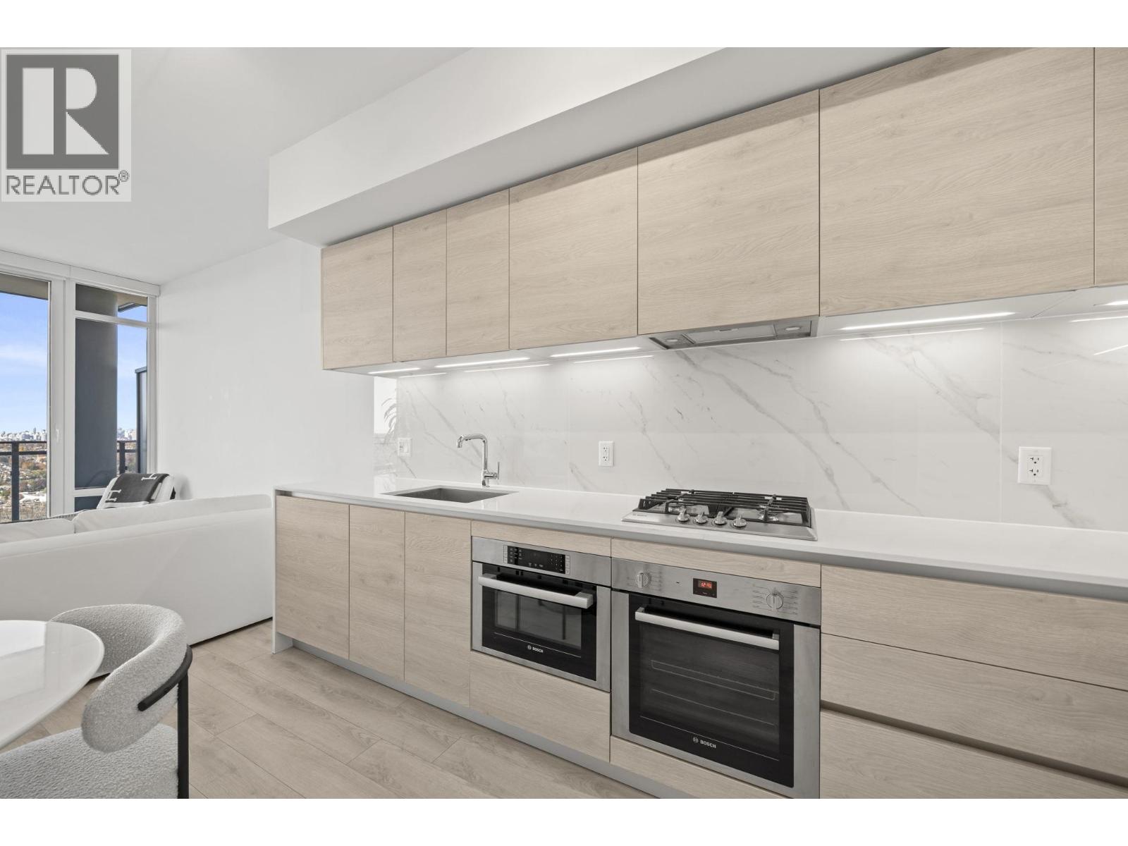 3601 2085 Skyline Court, Burnaby — photo 9