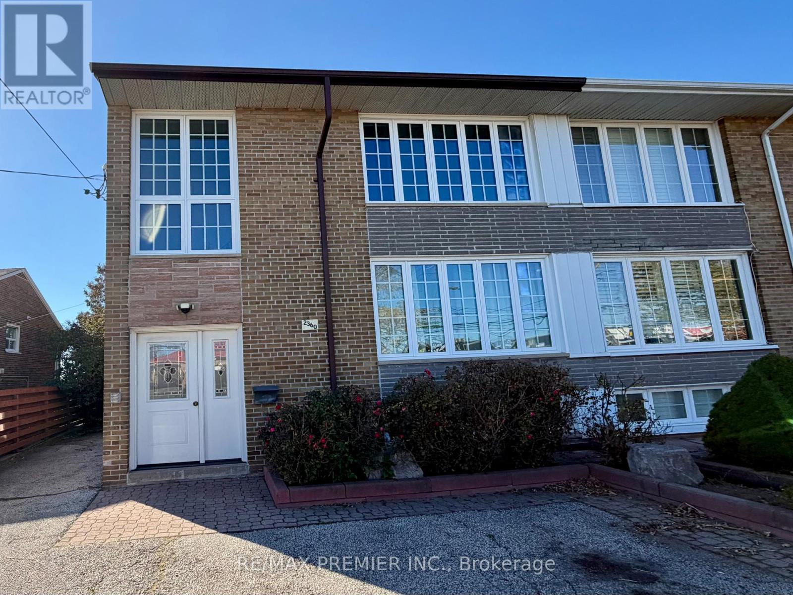 Photo of 2360 Keele Street
