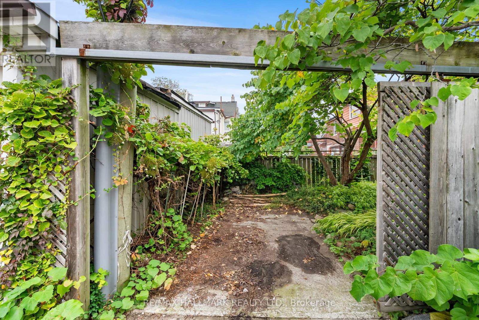 628 Ossington Avenue, Toronto, ON photo 41