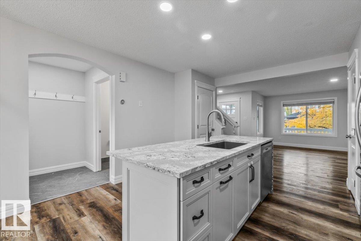 Property photograph 9 for MLS E4514286