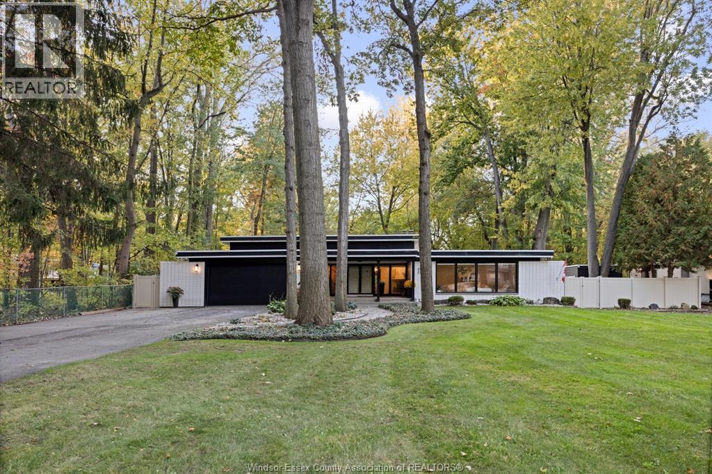 1275 TANGLEWOOD, LaSalle
