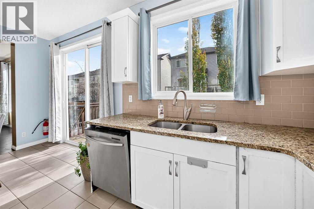 138 Windwood Grove SW, photo 9 of 37