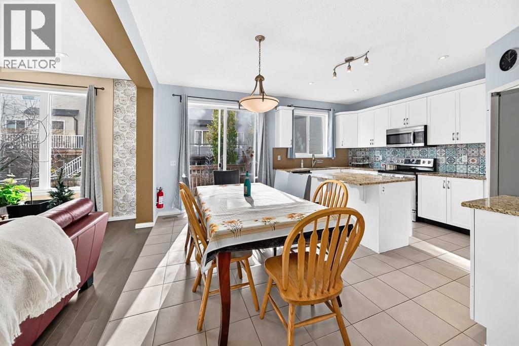 138 Windwood Grove SW, photo 11 of 37