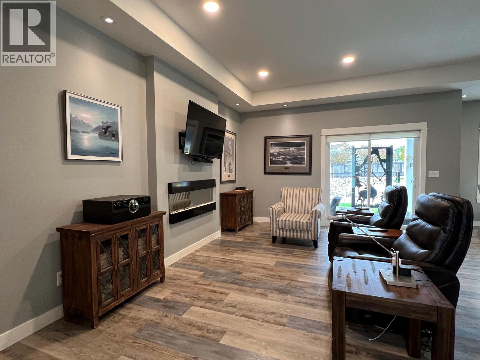 924 9th Avenue, Vernon - Image 1