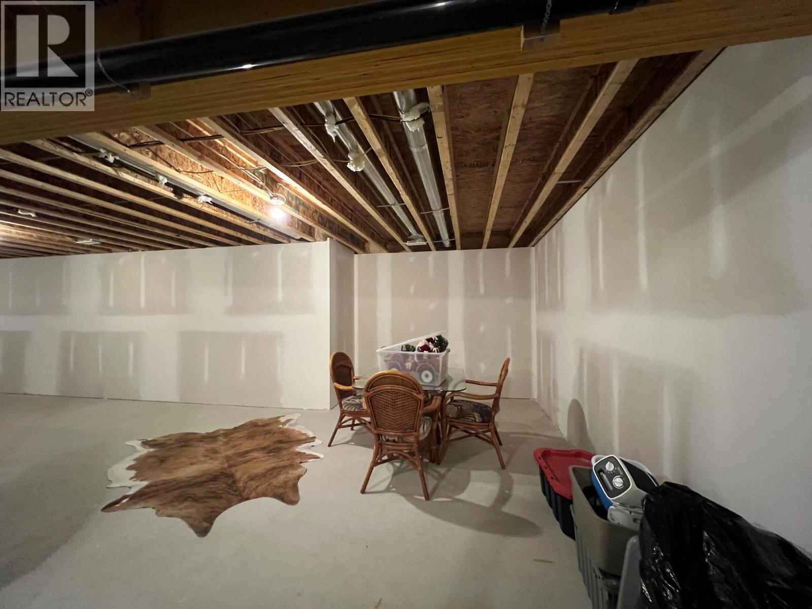 924 9th Avenue, Vernon - Image 1