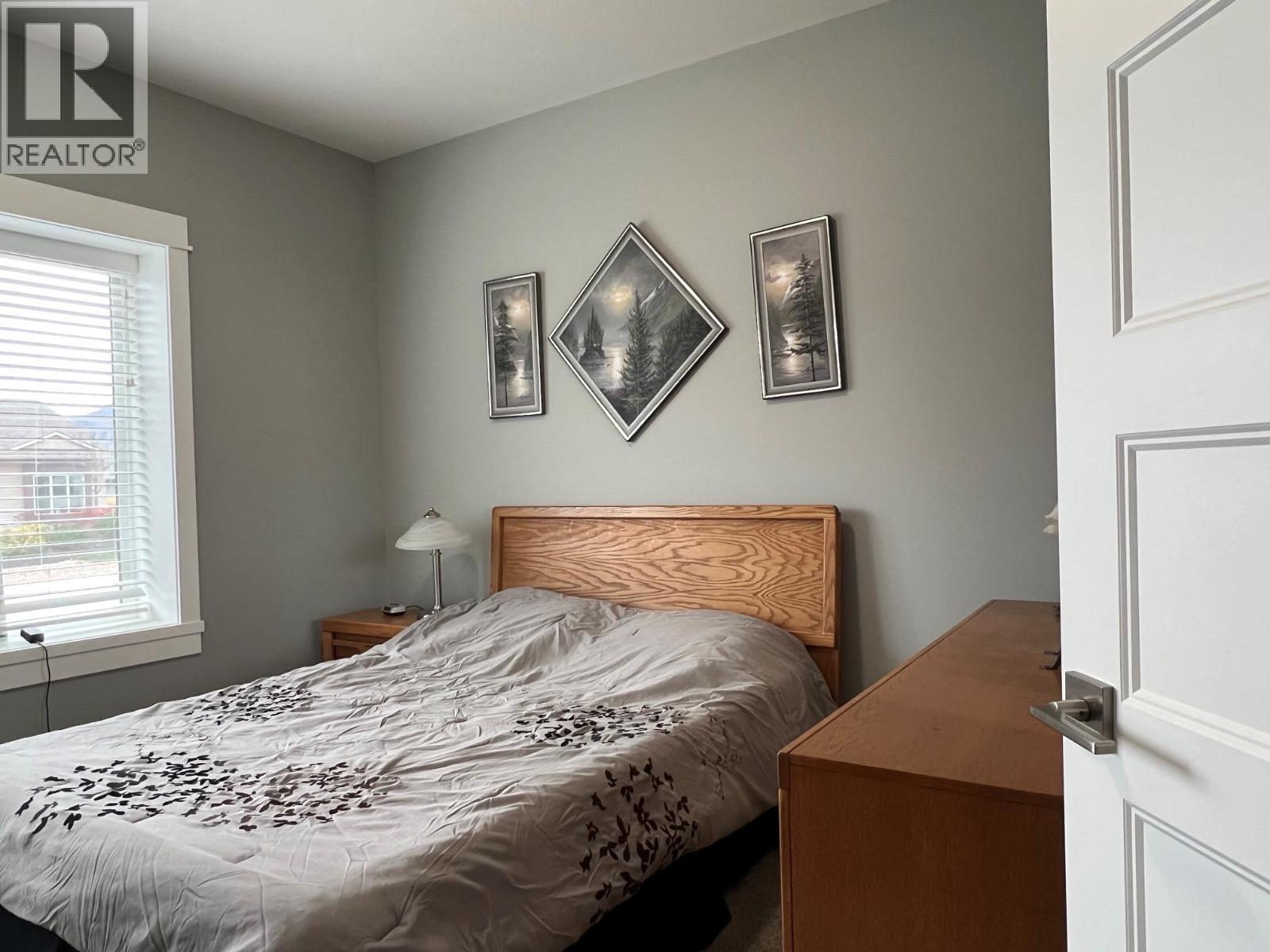 924 9th Avenue, Vernon - Image 1