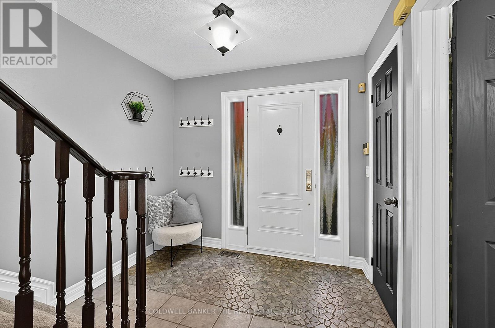 184 BRUCKER ROAD, Barrie (Holly) — photo 4