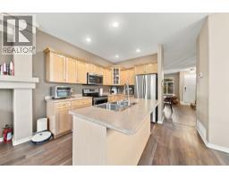 24115 102a Avenue, Maple Ridge, BC V2W2B3 Photo 10