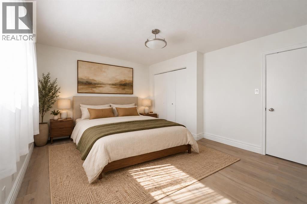 (Adding virtual unattached goods (chattels) of realistic size to property photos in order to give perspective on room dimensions.)