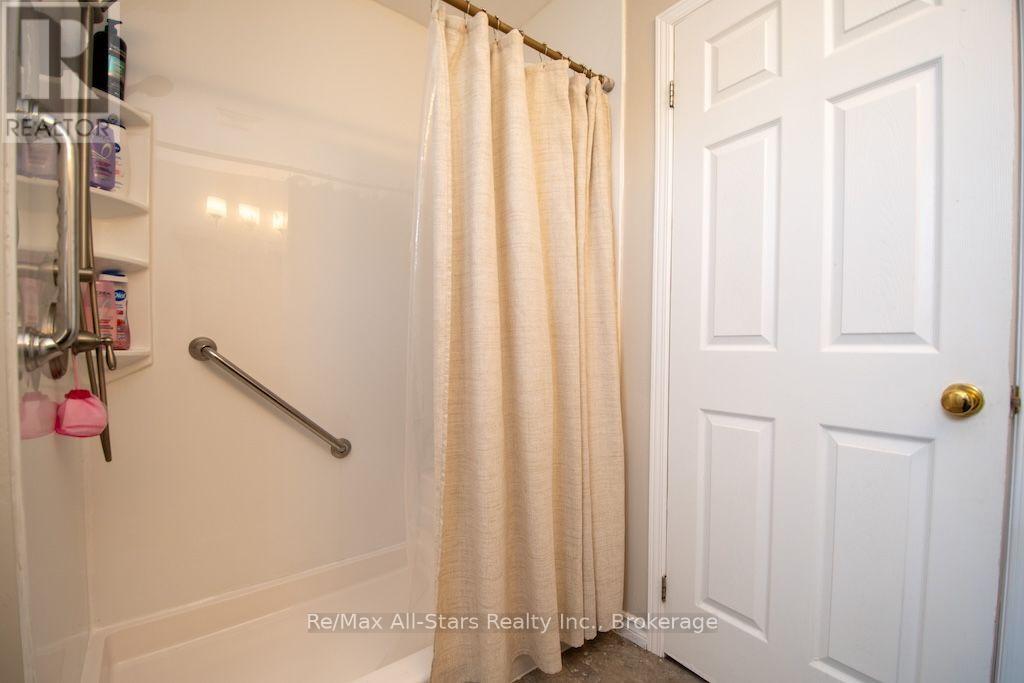 1118 Huntington Circle, Peterborough, ON photo 25