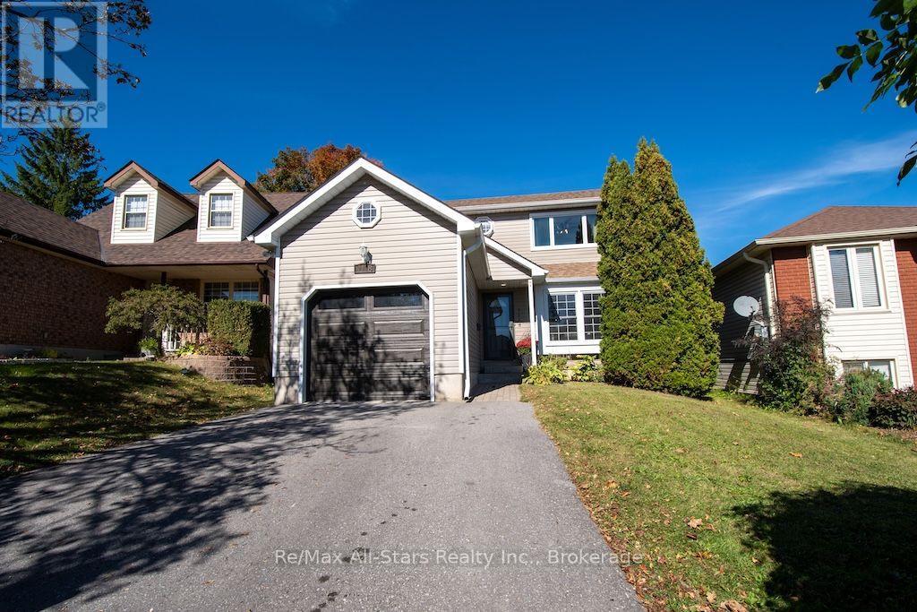 1118 HUNTINGTON CIRCLE, Peterborough (Otonabee Ward 1) — photo 3