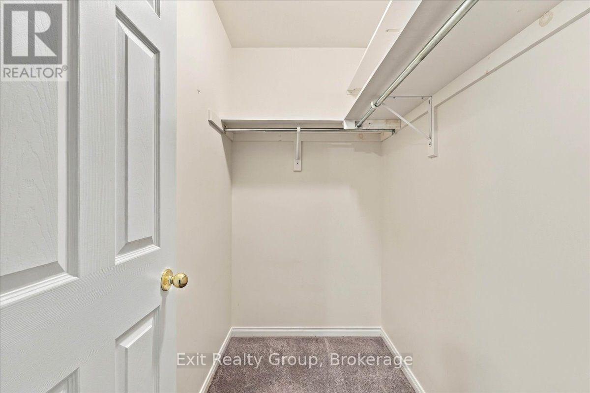 6 Hemlock Crescent, Belleville, ON photo 26