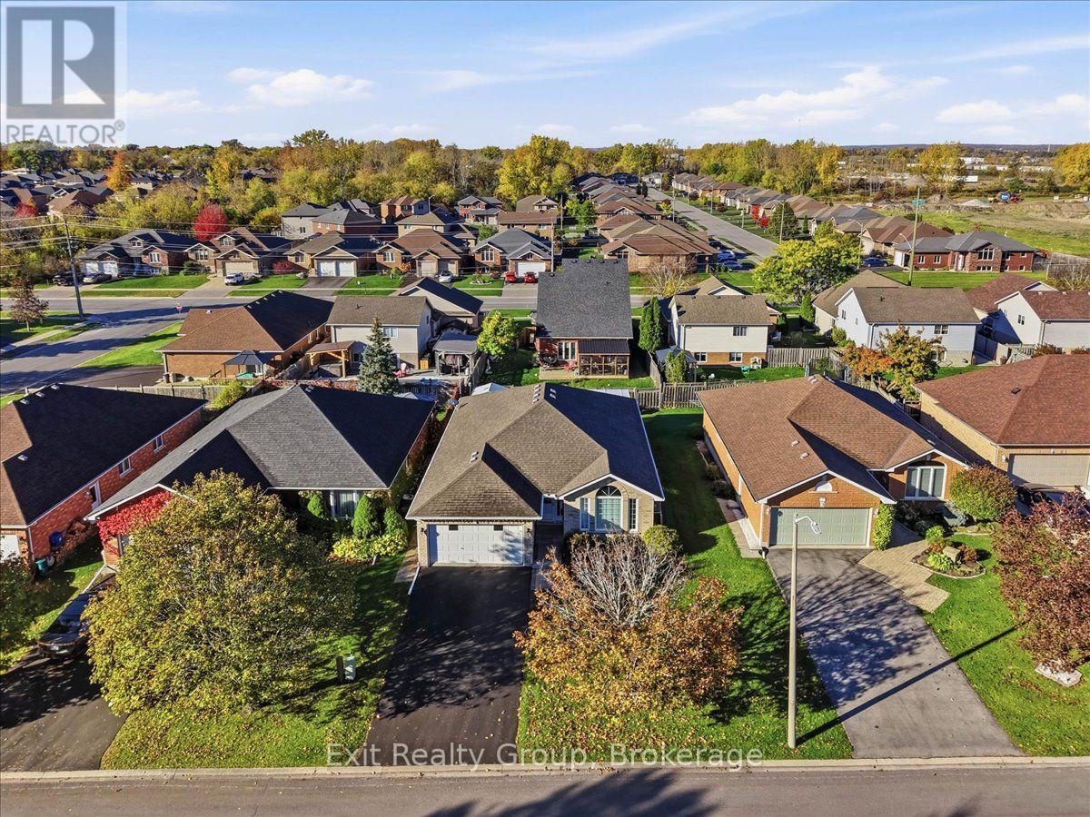 6 Hemlock Crescent, Belleville, ON photo 40