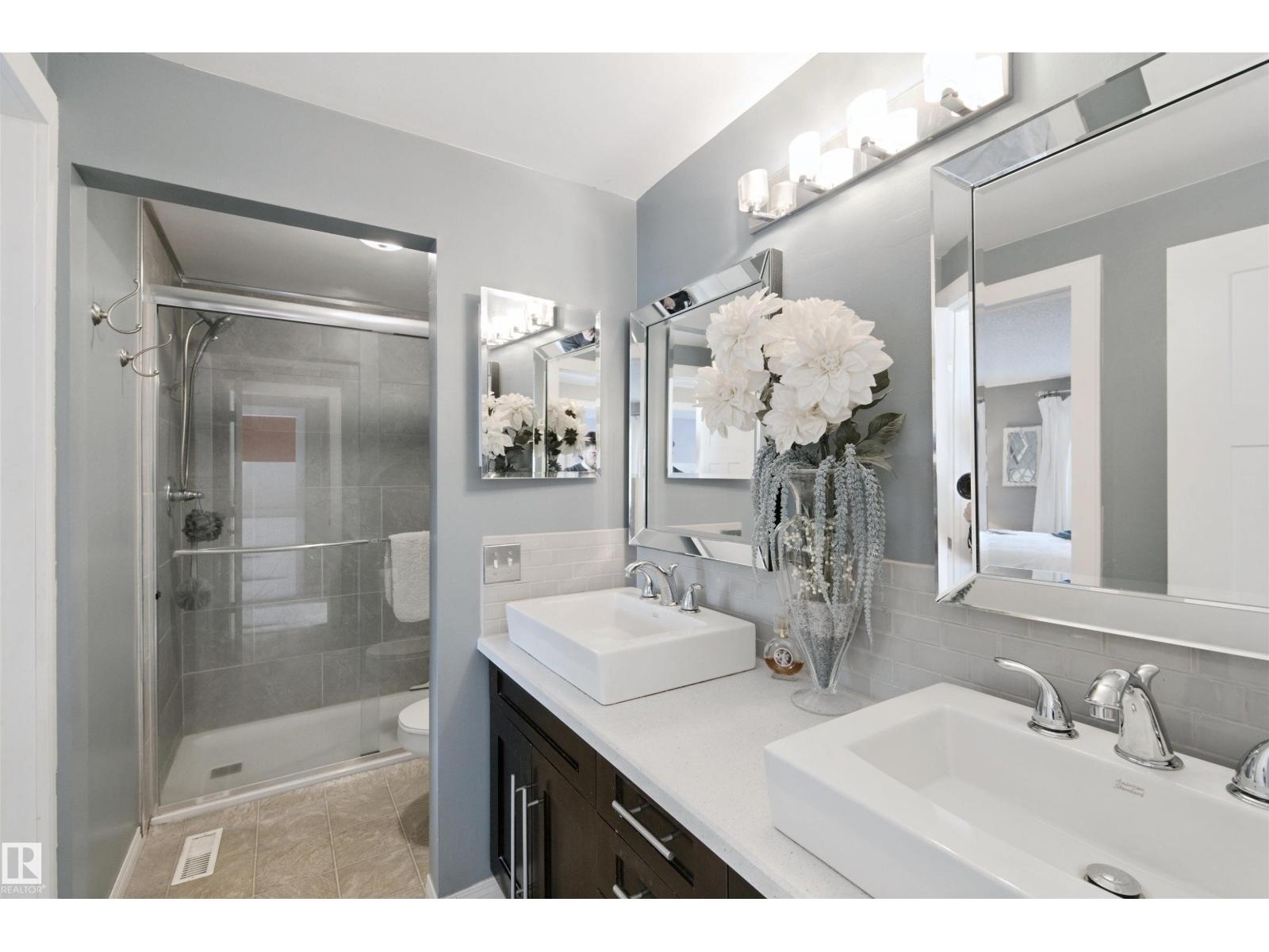 4528 35 AV NW, Edmonton — photo 23
