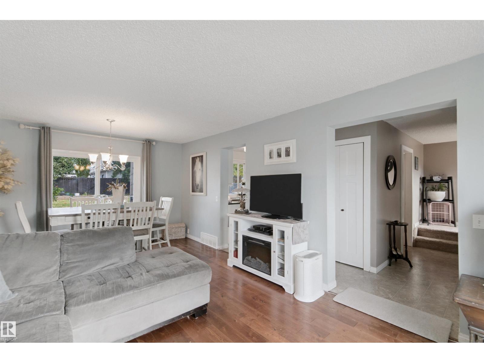 4528 35 AV NW, Edmonton — photo 9