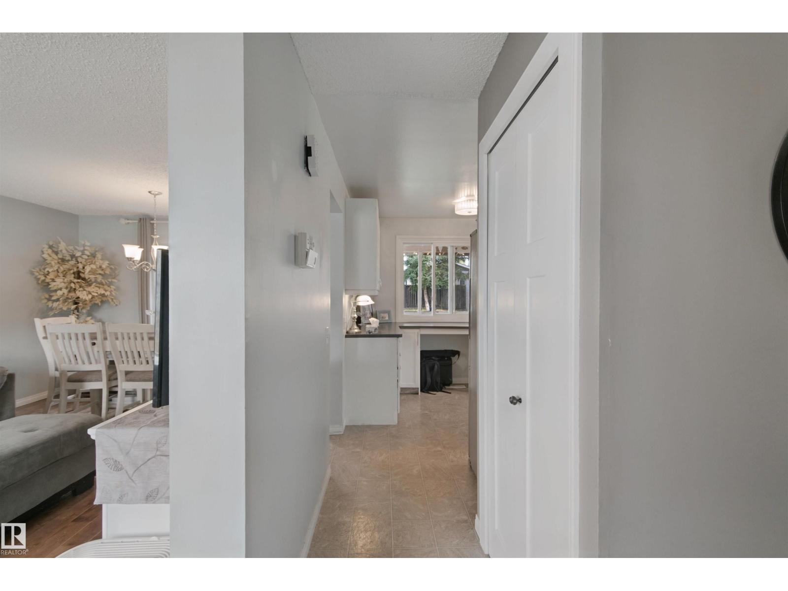 4528 35 AV NW, Edmonton — photo 10